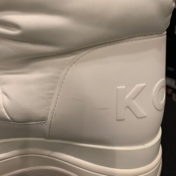 WHITE Michael Kors Gamma Cold Weather Tall Boots retail $225 - Picture 4 of 8